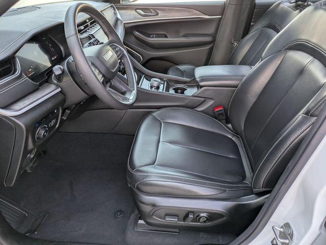 Photo of 2024 Bright White Clearcoat Jeep Grand Cherokee 4xe