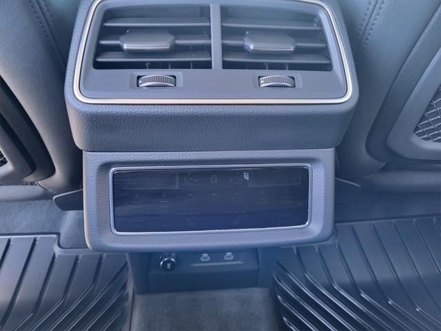 Photo of 2024 Gray Audi Q8 e-tron