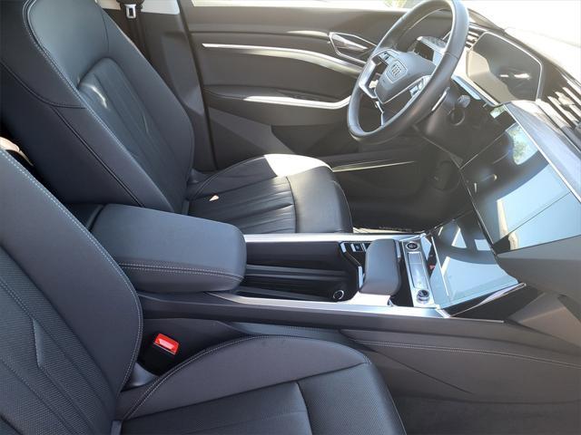 Photo of 2024 Gray Audi Q8 e-tron