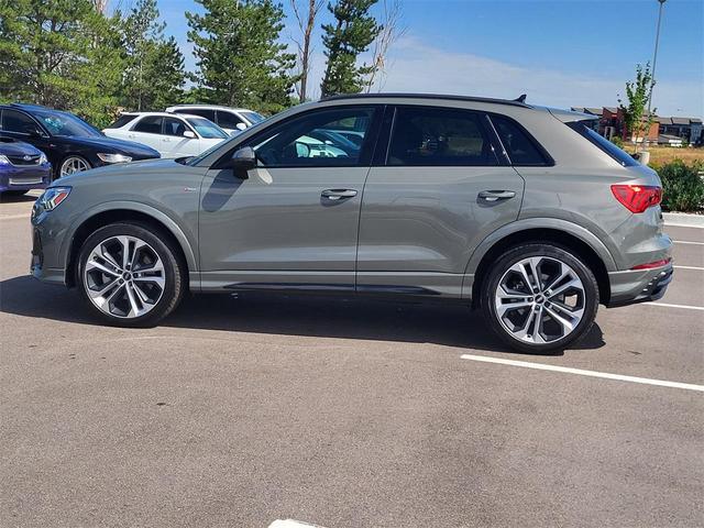 Photo of 2022 Chronos Gray Metallic Audi Q3
