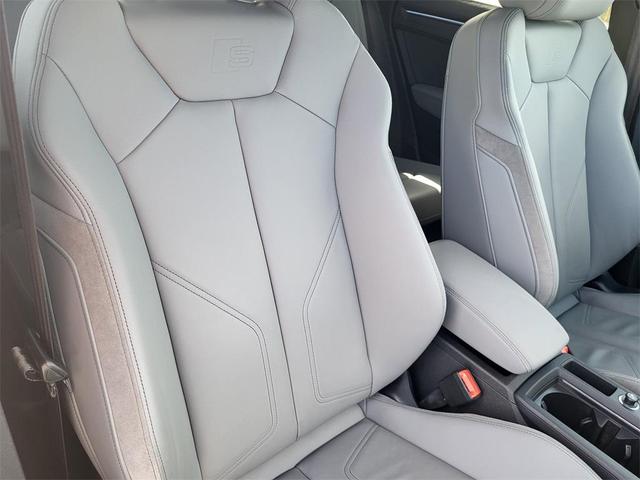 Photo of 2022 Chronos Gray Metallic Audi Q3