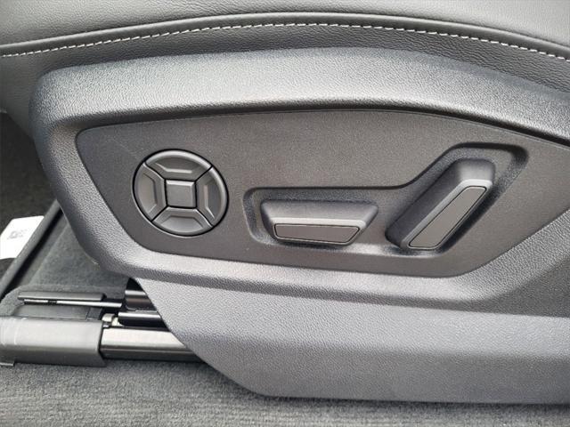 Photo of 2025 Mythos Black Metallic Audi Q7