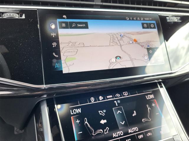 Photo of 2025 Mythos Black Metallic Audi Q7