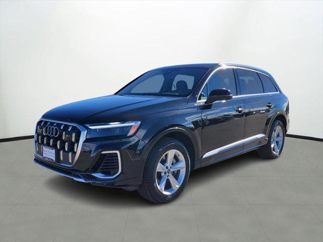 Photo of 2025 Mythos Black Metallic Audi Q7