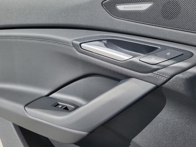 Photo of 2025 Glacier White Metallic Audi Q6 e-tron