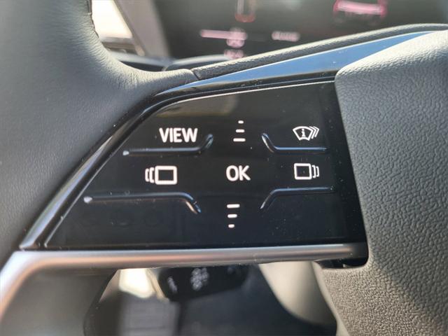 Photo of 2025 Glacier White Metallic Audi Q6 e-tron