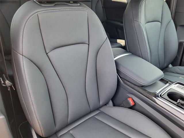 Photo of 2025 Mythos Black Metallic Audi Q7