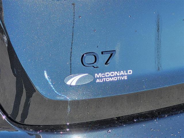 Photo of 2025 Mythos Black Metallic Audi Q7
