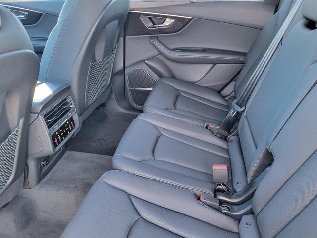 Photo of 2025 Mythos Black Metallic Audi Q7