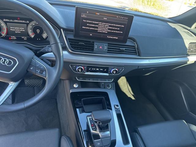Photo of 2025 Florett Silver Metallic Audi Q5