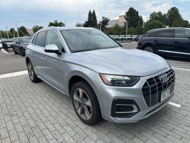 Photo of 2022 Silver Metallic Audi Q5