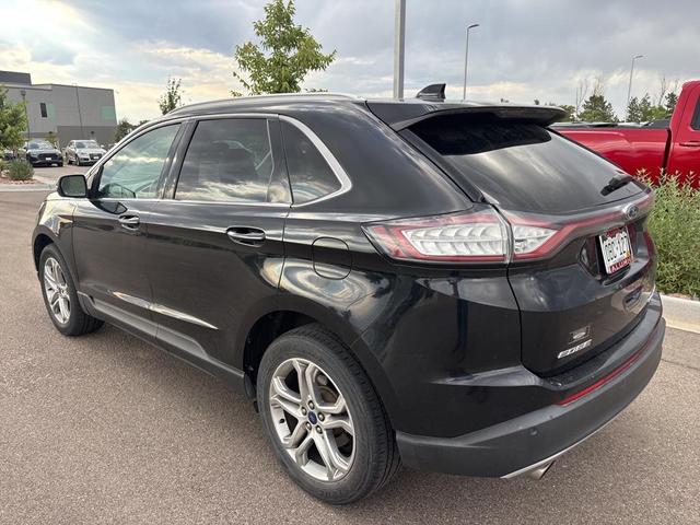 Photo of 2016 Shadow Black Ford Edge