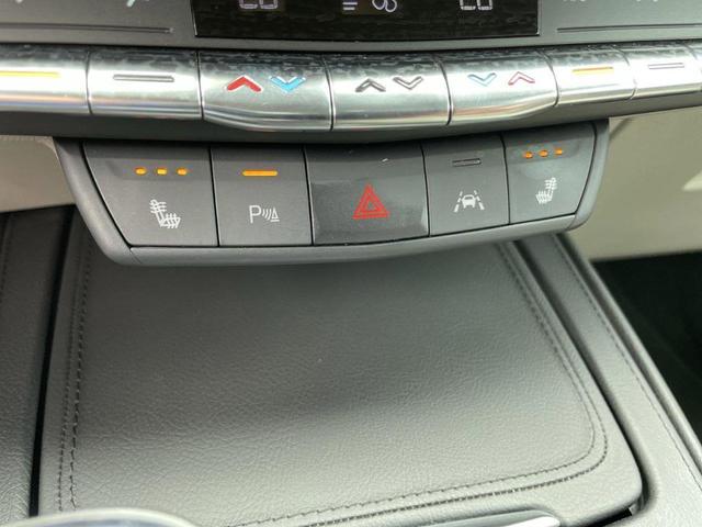 Photo of 2023 Latte Metallic Cadillac XT4