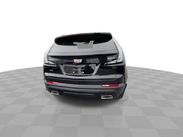 Photo of 2022 Stellar Black Metallic Cadillac XT4