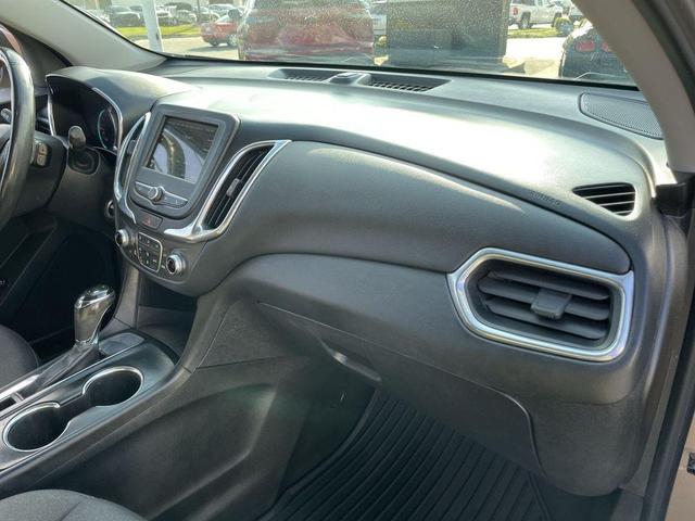 Photo of 2019 Sandy Ridge Metallic Chevrolet Equinox