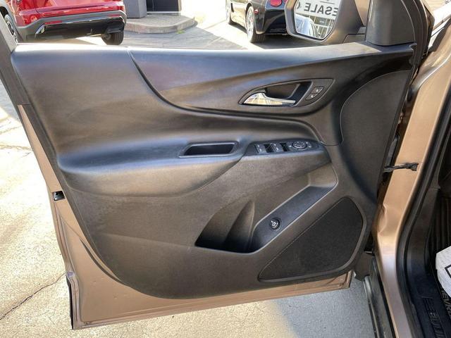 Photo of 2019 Sandy Ridge Metallic Chevrolet Equinox