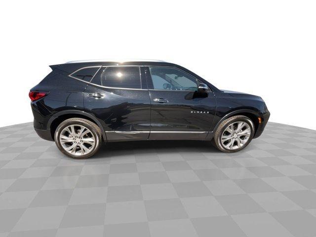 Photo of 2022 Black Chevrolet Blazer