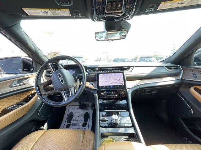 Photo of 2021 Bright White Clearcoat Jeep Grand Cherokee L