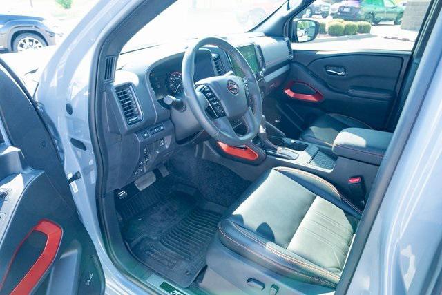 Photo of 2023 Boulder Gray Pearl Nissan Frontier
