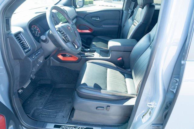 Photo of 2023 Boulder Gray Pearl Nissan Frontier
