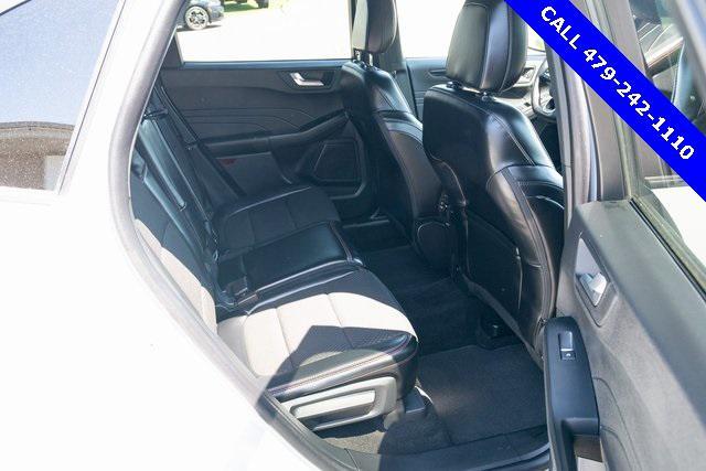 Photo of 2025 Silver Metallic Ford Escape