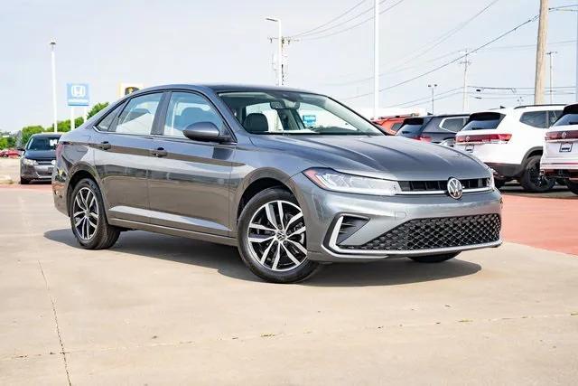 Photo of 2025 Platinum Gray Metallic Volkswagen Jetta