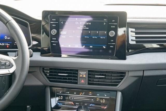 Photo of 2025 Platinum Gray Metallic Volkswagen Jetta