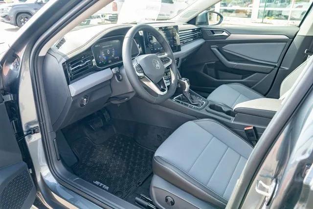 Photo of 2025 Platinum Gray Metallic Volkswagen Jetta