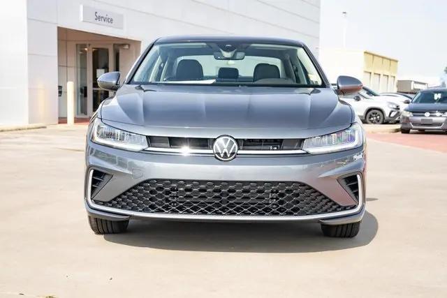 Photo of 2025 Platinum Gray Metallic Volkswagen Jetta