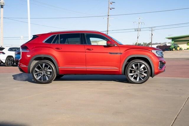 Photo of 2025 Aurora Red Volkswagen Atlas Cross Sport