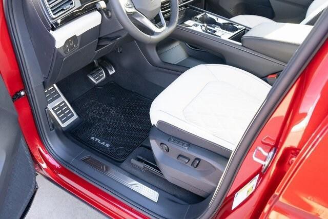 Photo of 2025 Aurora Red Volkswagen Atlas Cross Sport