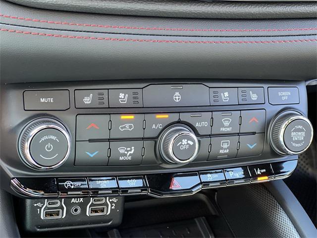 Photo of 2026 Octane Red Pearlcoat Dodge Durango