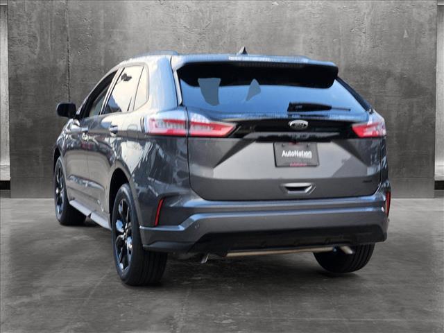 Photo of 2024 Carbonized Gray Metallic Ford Edge
