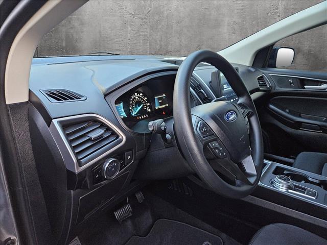 Photo of 2024 Carbonized Gray Metallic Ford Edge