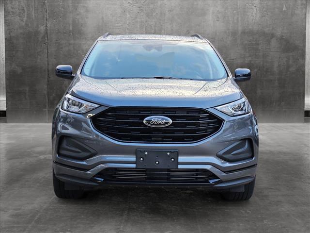 Photo of 2024 Carbonized Gray Metallic Ford Edge