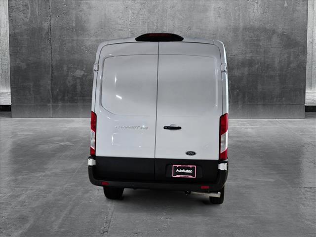 Photo of 2025 Oxford White Ford Transit-250