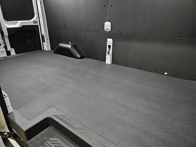 Photo of 2025 Oxford White Ford Transit-250