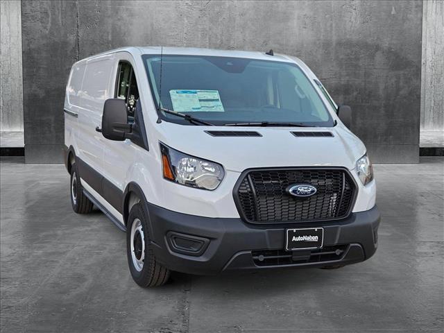 Photo of 2025 Oxford White Ford Transit-150