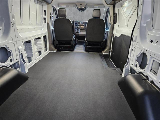 Photo of 2025 Oxford White Ford Transit-150