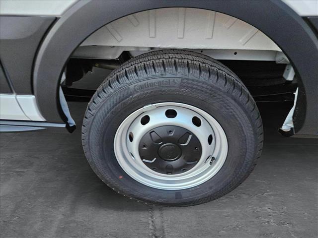 Photo of 2025 Oxford White Ford Transit-150