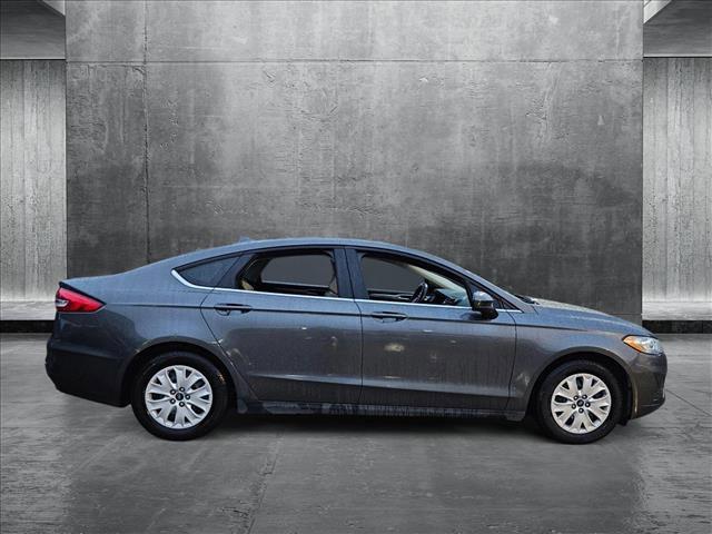 Photo of 2020 Magnetic Metallic Ford Fusion