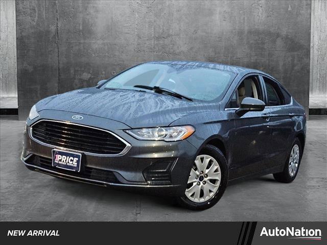 Photo of 2020 Magnetic Metallic Ford Fusion