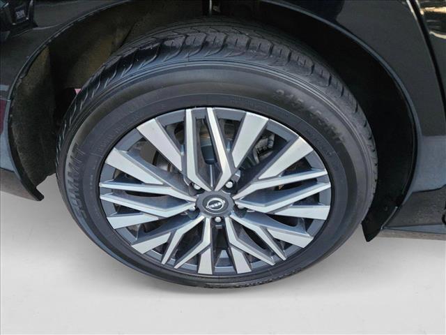 Photo of 2024 Super Black Nissan Altima