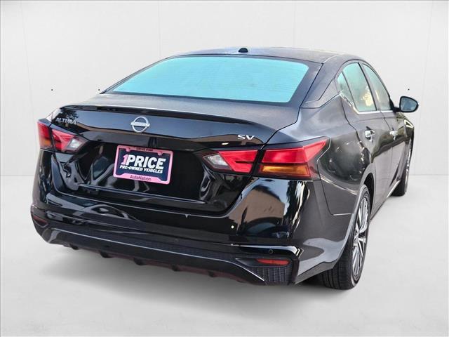 Photo of 2024 Super Black Nissan Altima