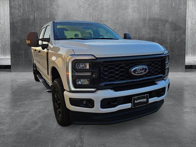 Photo of 2025 Oxford White Ford F-250