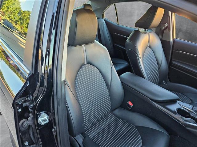 Photo of 2023 Midnight Black Metallic Toyota Camry