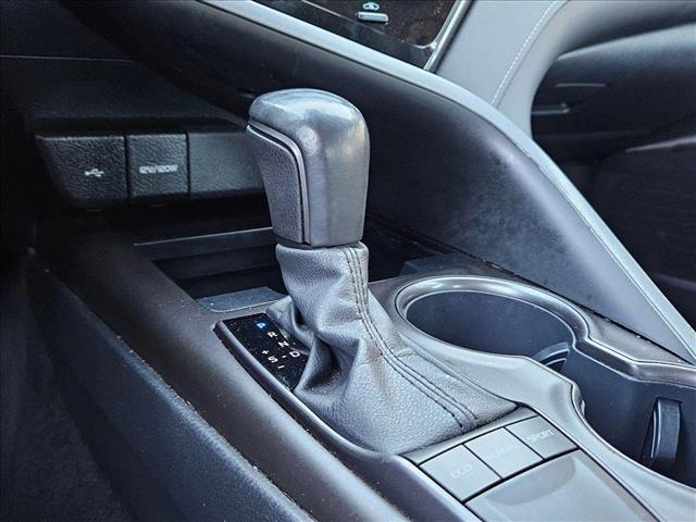 Photo of 2023 Midnight Black Metallic Toyota Camry