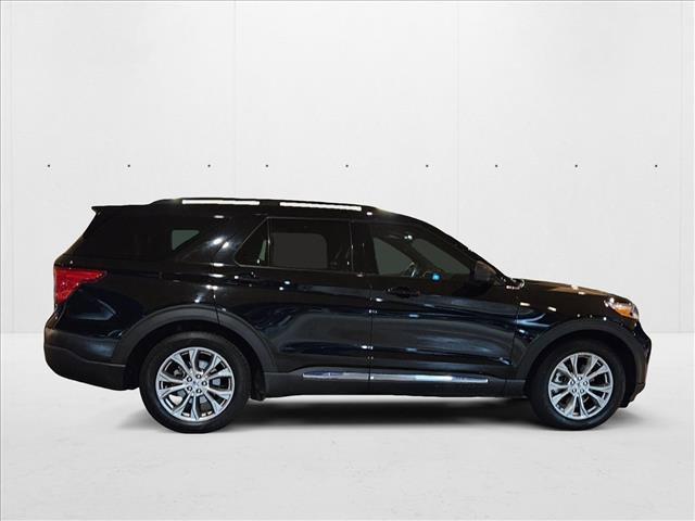 Photo of 2020 Agate Black Metallic Ford Explorer