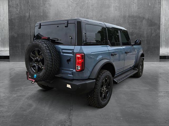 Photo of 2025 Azure Gray Metallic Tri-Coat Ford Bronco