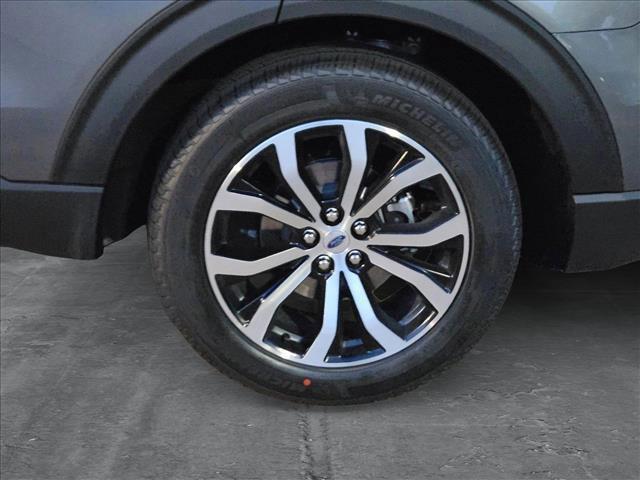 Photo of 2025 Carbonized Gray Metallic Ford Explorer